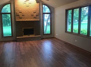 18616 Swan Dr, Mokena, IL 60448