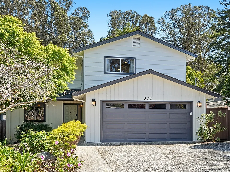 372 Belle Monti Ave
