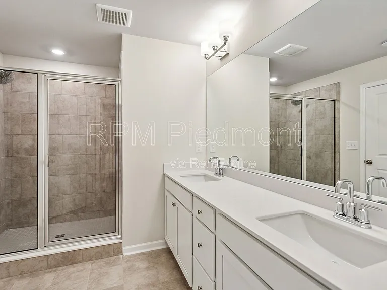 1604 Halbrook Pl SW — Photo 19