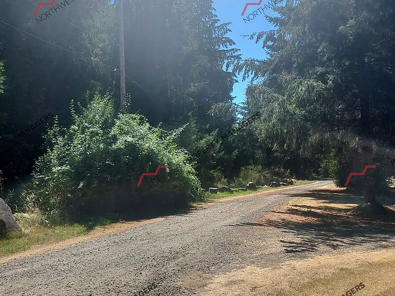 7149 Meridian Rd SE — Photo 9