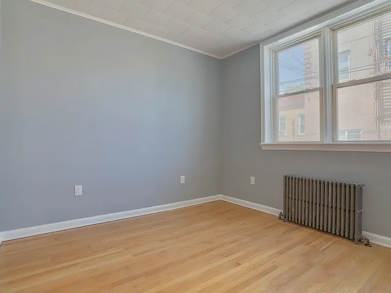 581 59th St #2 — Photo 7