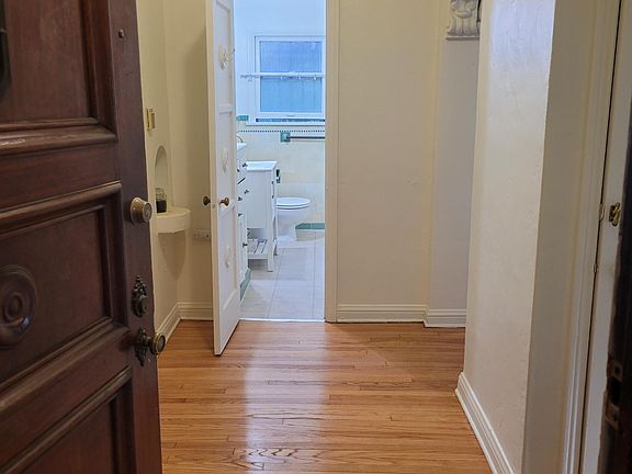 2nd image of 432 S Cochran Ave #1