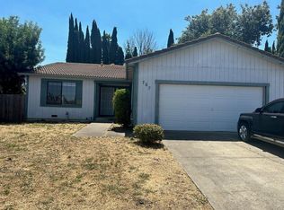 767 Scottsdale Dr, Vacaville, CA