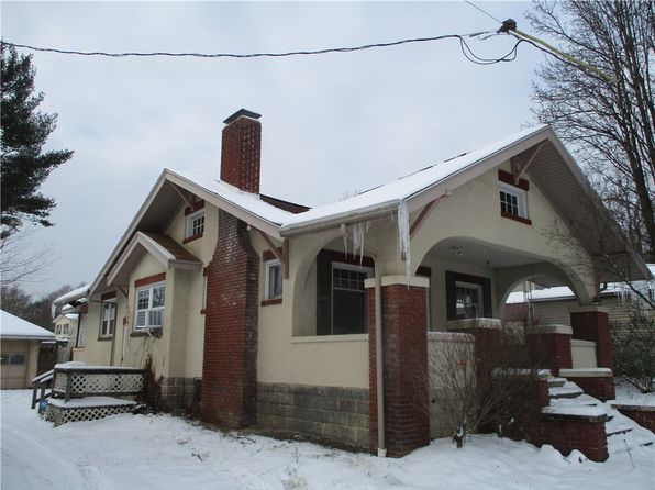 215 Walnut St, Greensboro, PA 15338
