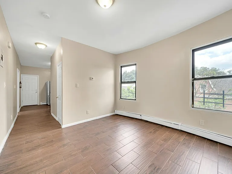 86 Eaton Pl #3 — Photo 6
