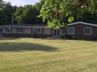 12082 Flint Bottom Rd, Burlington, IA 52601