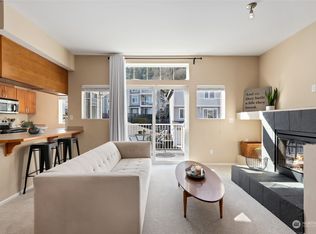 4006 S 212th Ct APT E, Seatac, WA 98198