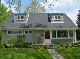 2371 Westfield Rd, Trenton, MI 48183