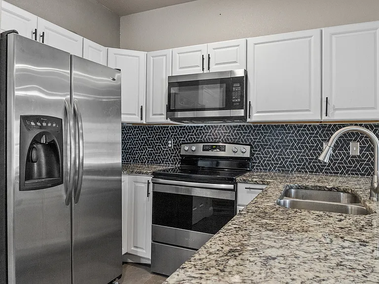 850 E Harvey Ave — Photo 11