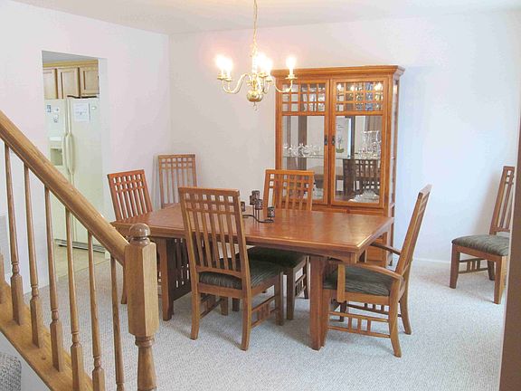 4th image of 4748 Pineview Dr