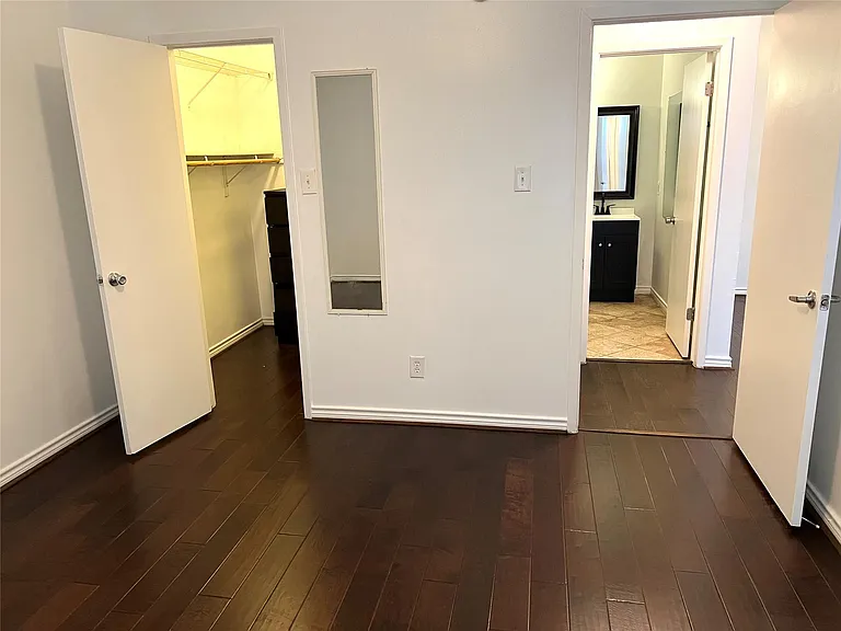 10047 Westpark Dr #9 — Photo 16