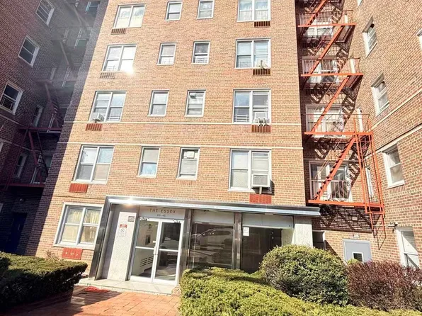63-45 Saunders Street #5J, Rego Park, NY 11374