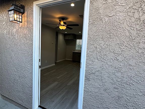 5th image of 2338 S Pinehurst Pl #B