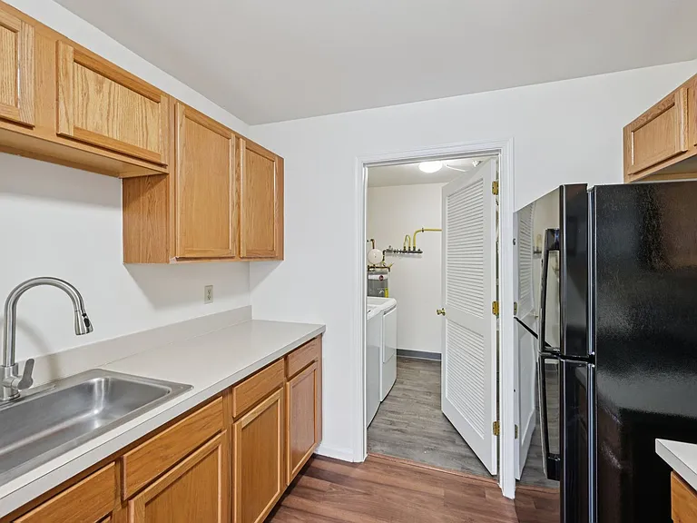Spring Creek Apartments — Photo 66