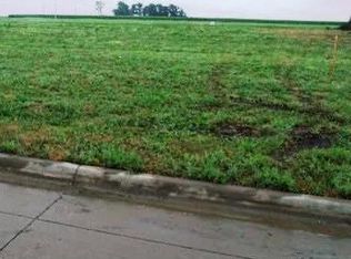 2004 Spaulding Ln, Grinnell, IA 50112