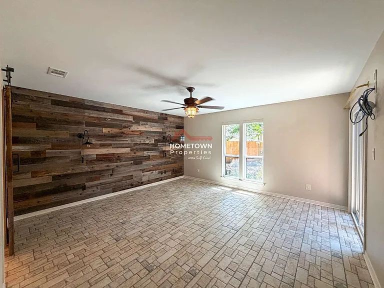 7707 Beechwood Dr — Photo 14