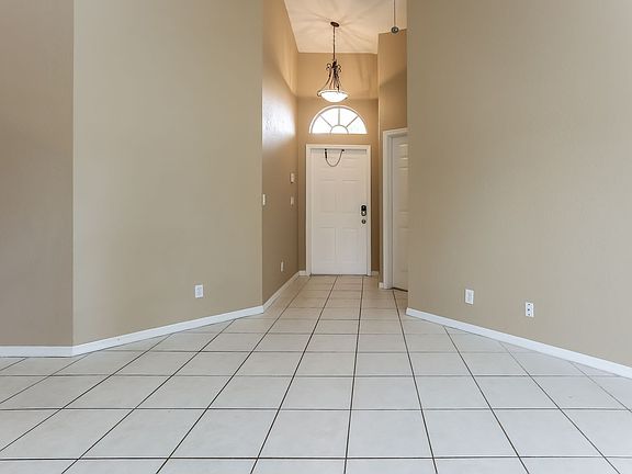 2nd image of 134 Citrus Park Cir