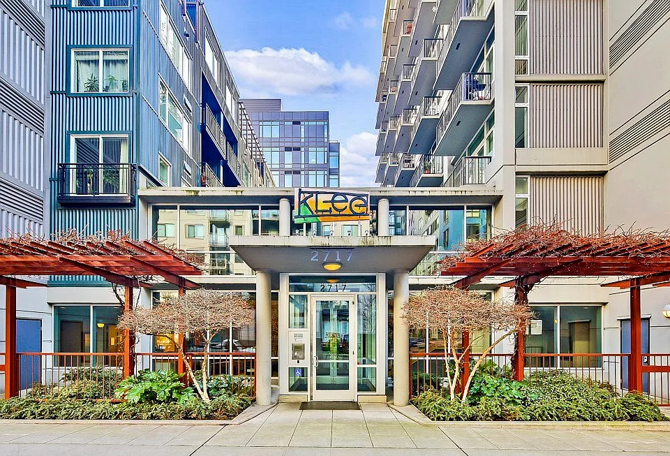 2717 Western Ave #436