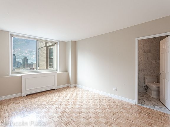 4th image of 30 W 63rd St APT 21J