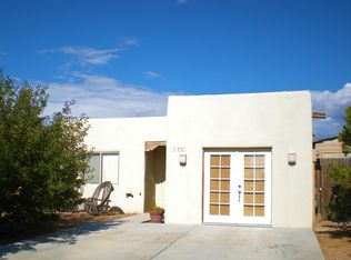 1179 Senda Del Valle, Santa Fe, NM 87507