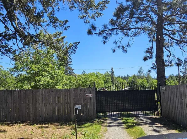 28243 Redwood Hwy, Cave Junction, OR 97523