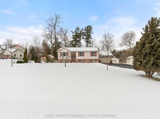72 Glenburnie Rd, Quinte West, ON K8V 5P4