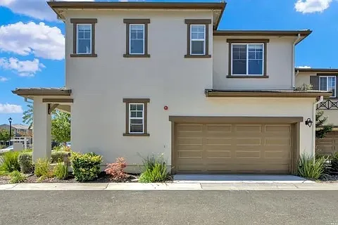 339 Emory Ct — Photo 3