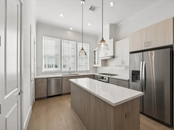 3407 Timbergrove Oaks St, Houston, TX 77008