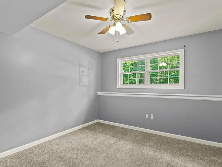 12509 Catalina Dr — Photo 6