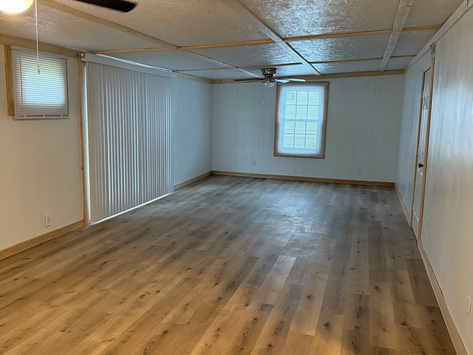 3 bed, $1,300 — Photo 3