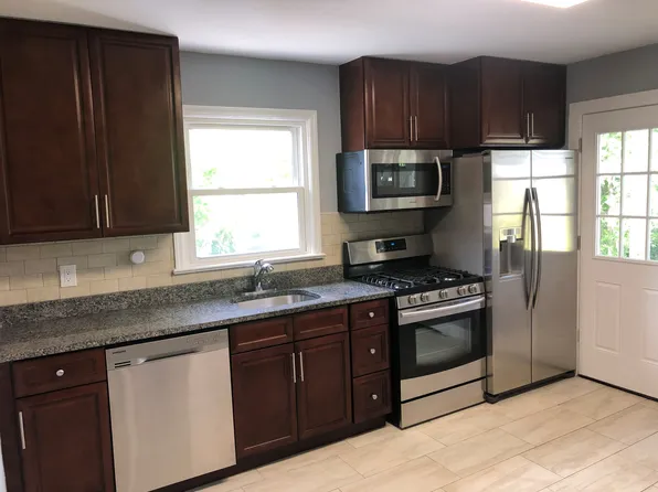 120 E Hill Rd Floor 1, Colonia, NJ 07067