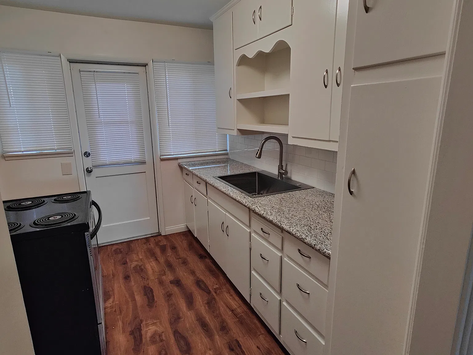 1 bed, $1,895 — Photo 3