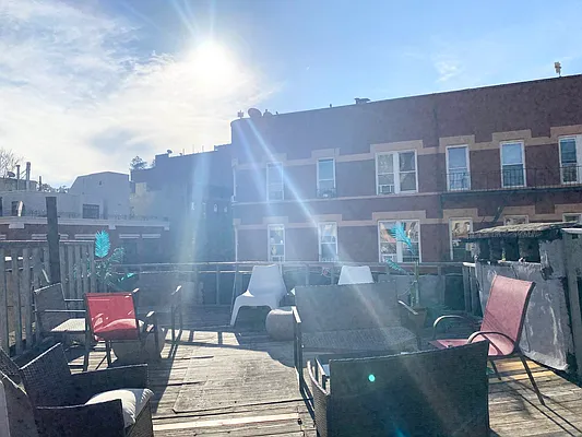 Rented by Strike Realty NY, LLC | media 4