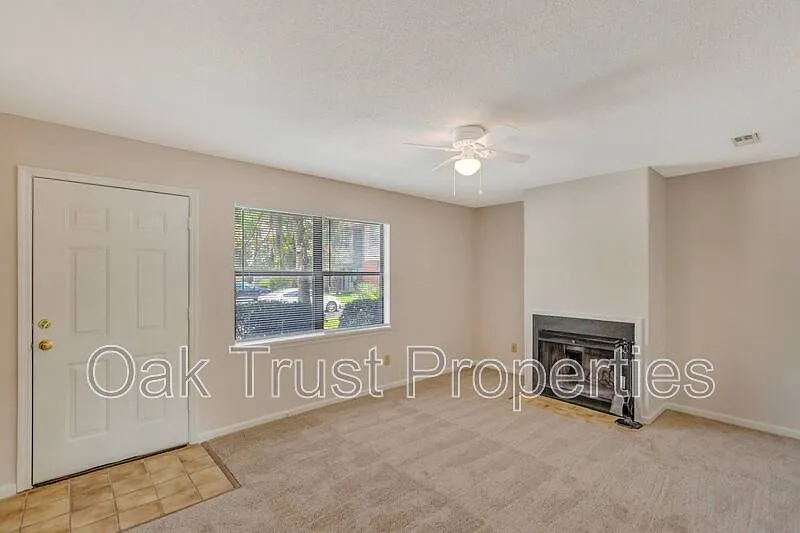 2 bed, 2.5 bath, 1225 sqft, $1,700 — Photo 4