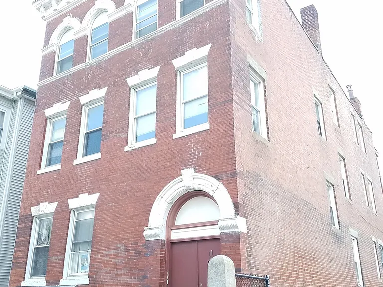 11 Langdon St #1 — Photo 12