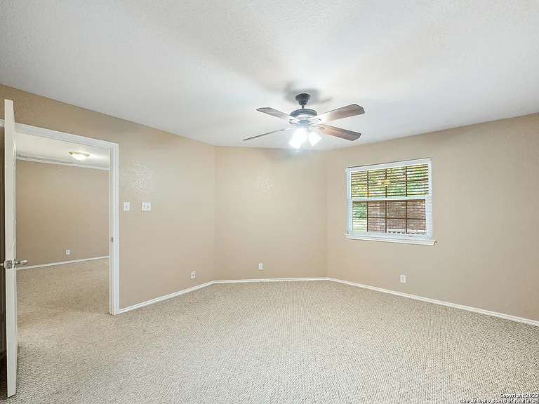 11610 Vance Jackson Rd #413 — Photo 5