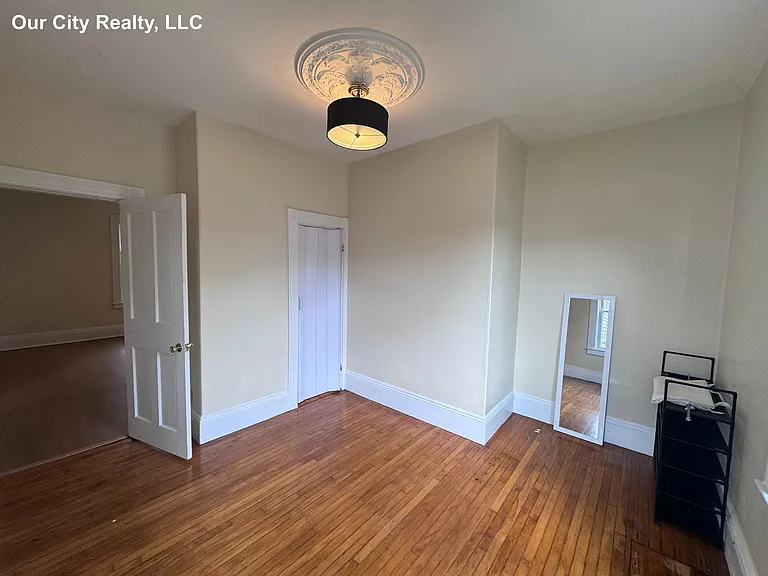 72 Bower St #1 — Photo 4