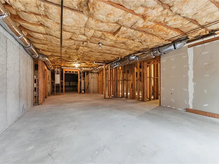 2570 Wood Creek Ct — Photo 58