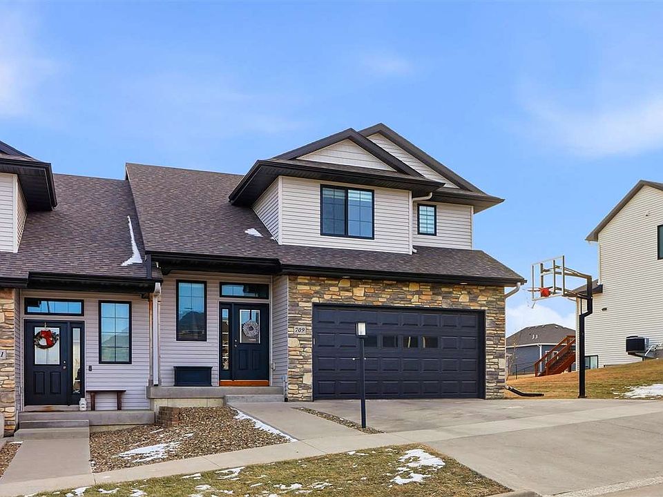 1st image of 709 Rolling Hills Dr