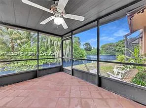 207 Wimbledon Lake Dr — Photo 32