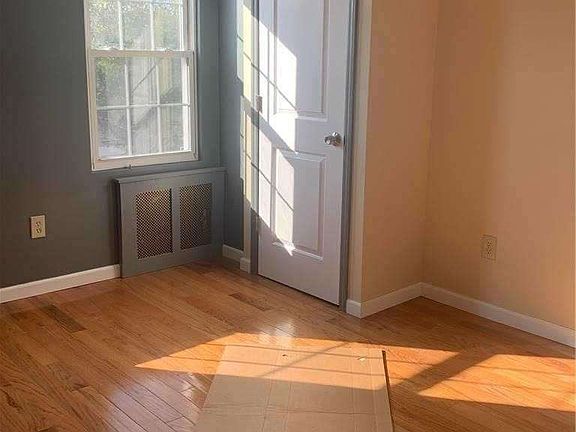 2nd image of 9402 124th St