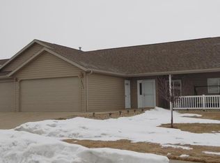 4600 Hitchcock Dr, Bismarck, ND 58503
