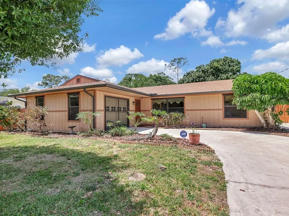 5113 Seagrape Dr, Fort Pierce, FL 34982