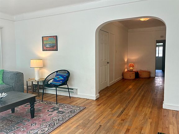 5th image of 706 Lincoln Ave