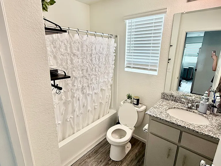 18208 E 51st Pl — Photo 11