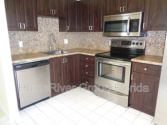 3rd image of 9954 Watermill Cir APT F