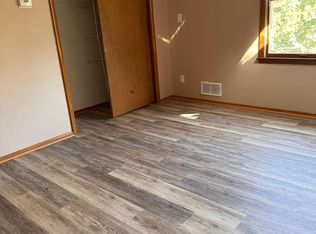 137 Vanderburgh Ave, Rutherford, NJ 07070