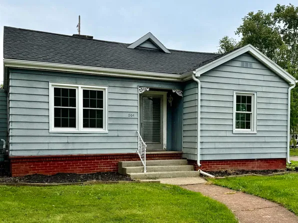 204 S Kingston Rd, Plymouth, IN 46563