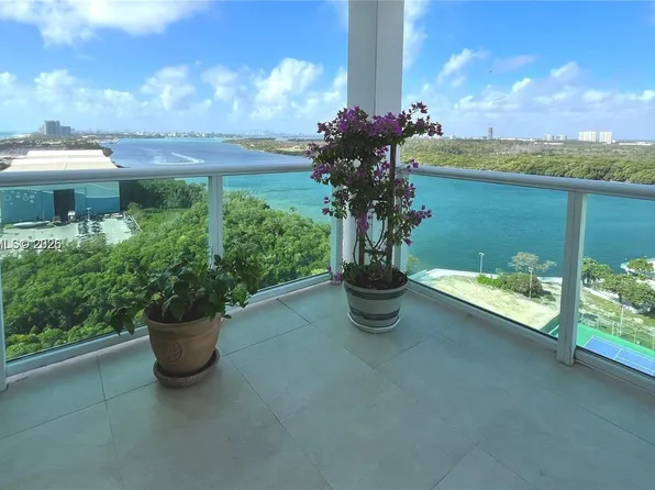 100 Bayview Dr, Sunny Isles Beach, FL