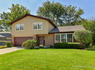 1534 Cantigny Way, Wheaton, IL 60189